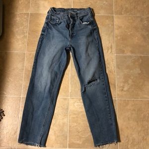 Women’s mom jeans